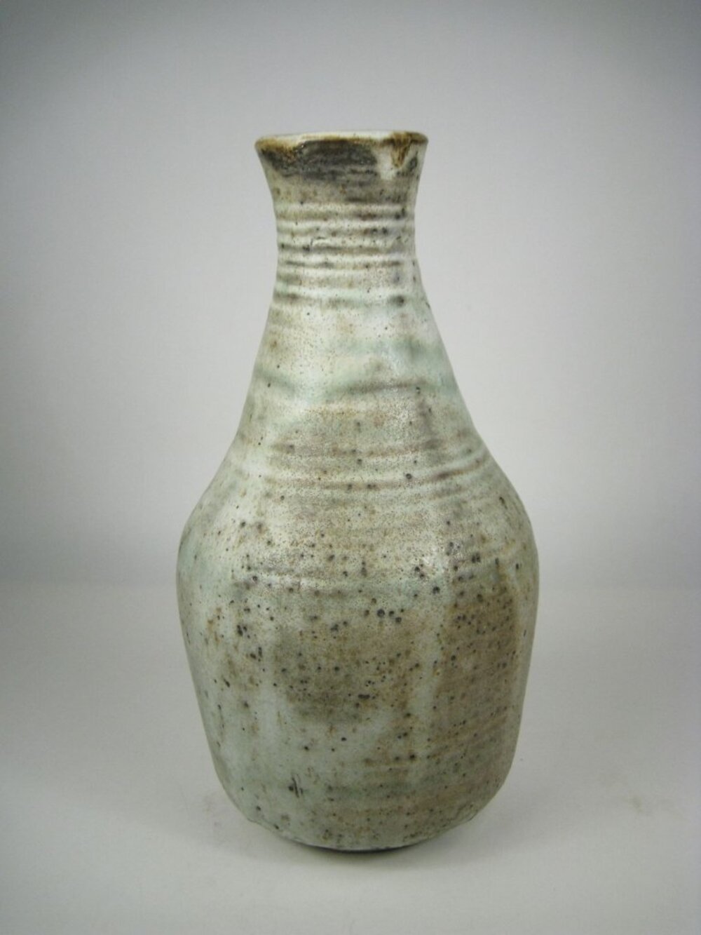 Kreeter Handcrafted Studio Pottery Vase Signed Hand Thrown Stoneware Earth Tone